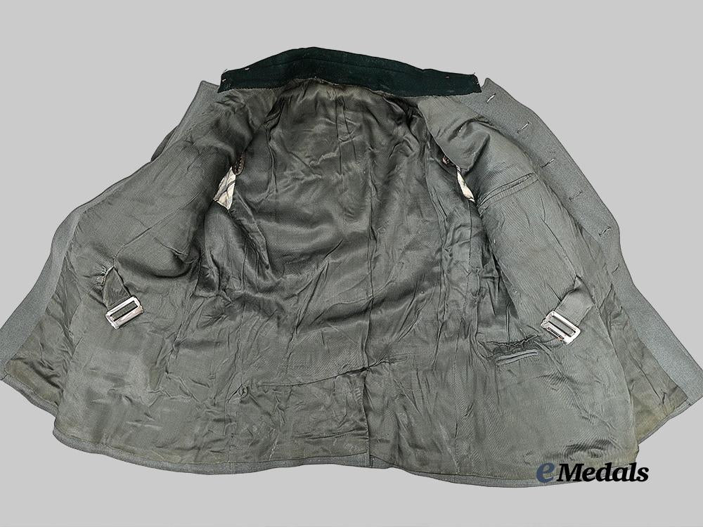 germany,_heer._a_service_tunic_for_a_decorated_jäger_oberleutnant_e_medals__g63223_14