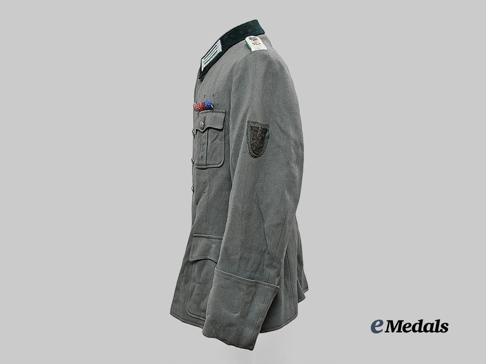 germany,_heer._a_service_tunic_for_a_decorated_jäger_oberleutnant_e_medals__g63223_5