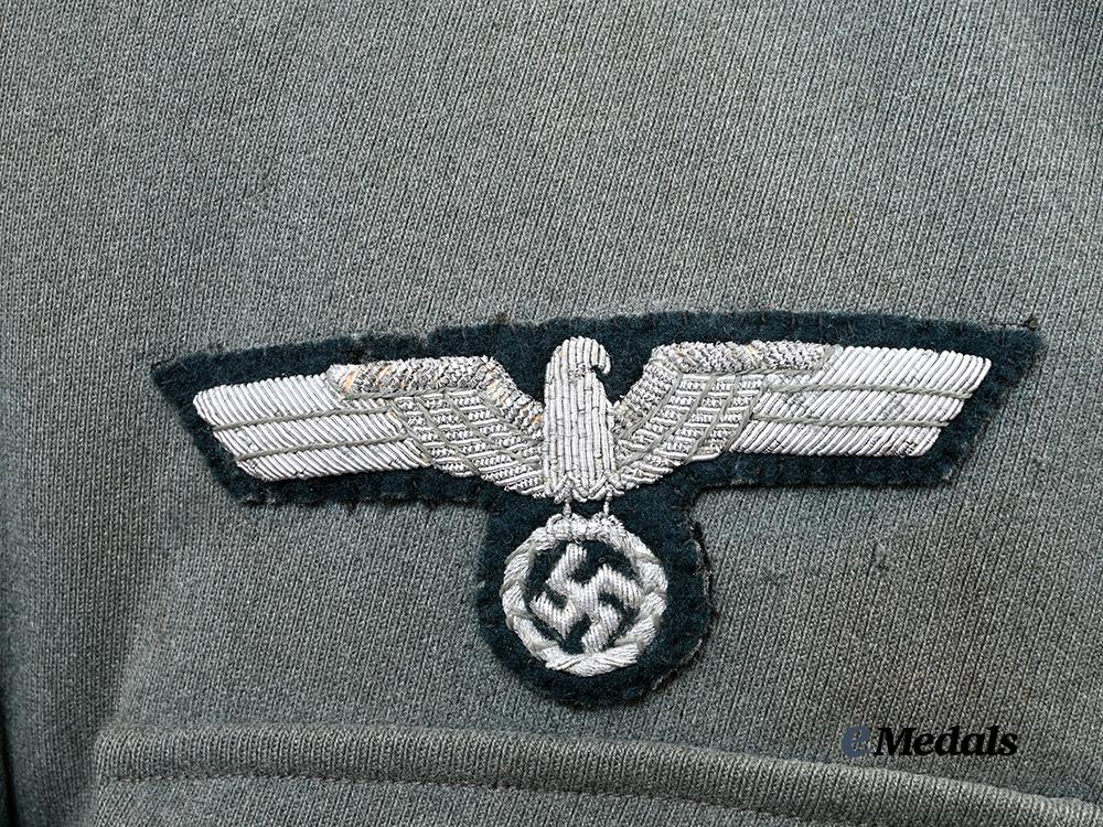 germany,_heer._a_service_tunic_for_a_decorated_jäger_oberleutnant_e_medals__g63223_7