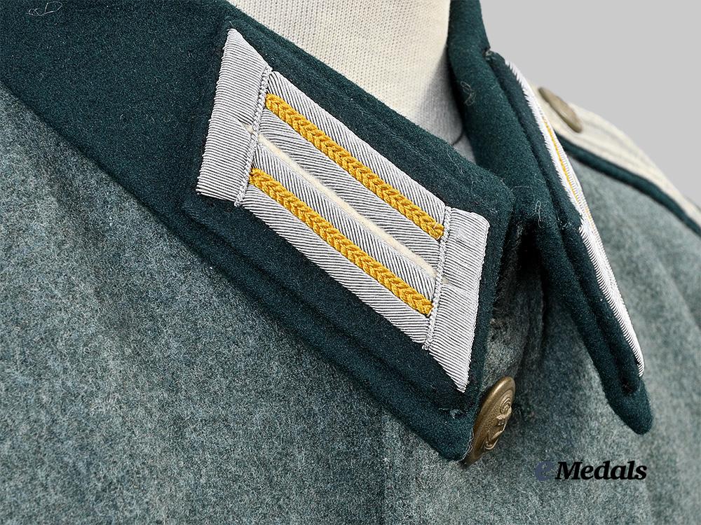 germany,_kriegsmarine._a_coastal_artillery_leutnant_service_tunic_e_medals__g63224_10