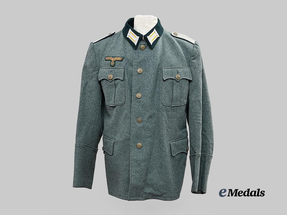 germany,_kriegsmarine._a_coastal_artillery_leutnant_service_tunic_e_medals__g63224_2