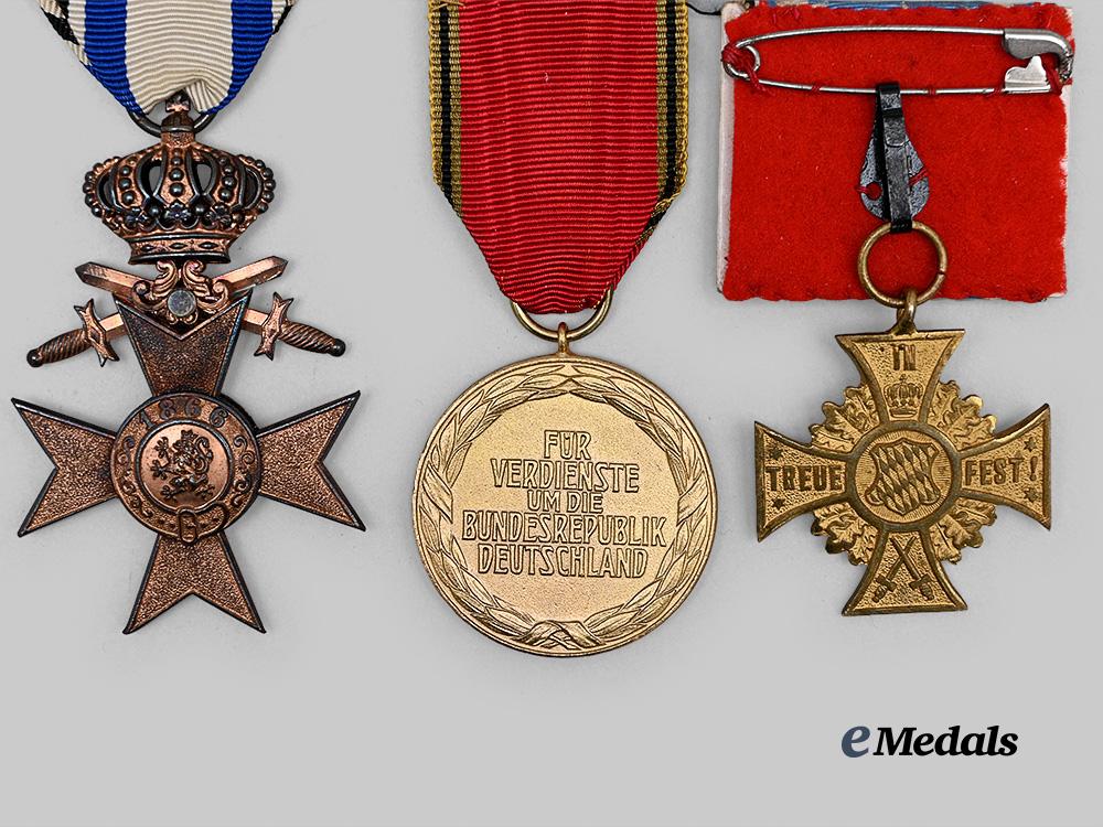 germany,_imperial;_federal_republic._a_mixed_lot_of_cased_awards_e_medals__g63227_8