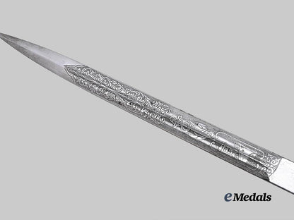 germany,_kriegsmarine._an_officer’s_dress_dagger,_refurbished_example,_unmarked_variant_e_medals__g63229_8