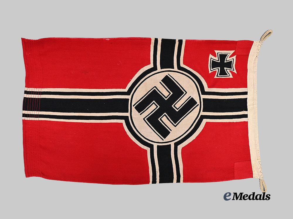 germany,_wehrmacht._a_small_reichskriegsflagge,1938-45_pattern_e_medals__g63233_3