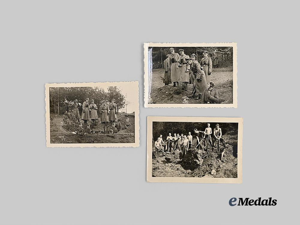 germany,_s_s._a_lot_of_wartime_photos_from_s_s-_truppenübungsplatz_böhmen,_with_notable_officers_e_medals__g63234_5