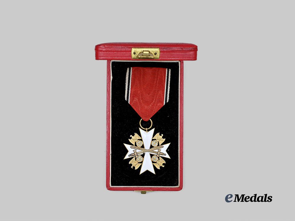 germany,_third_reich._a_rare_order_of_the_german_eagle,_i_i_i_class_merit_cross_with_swords_and_case,_type1_e_medals__g63238_3