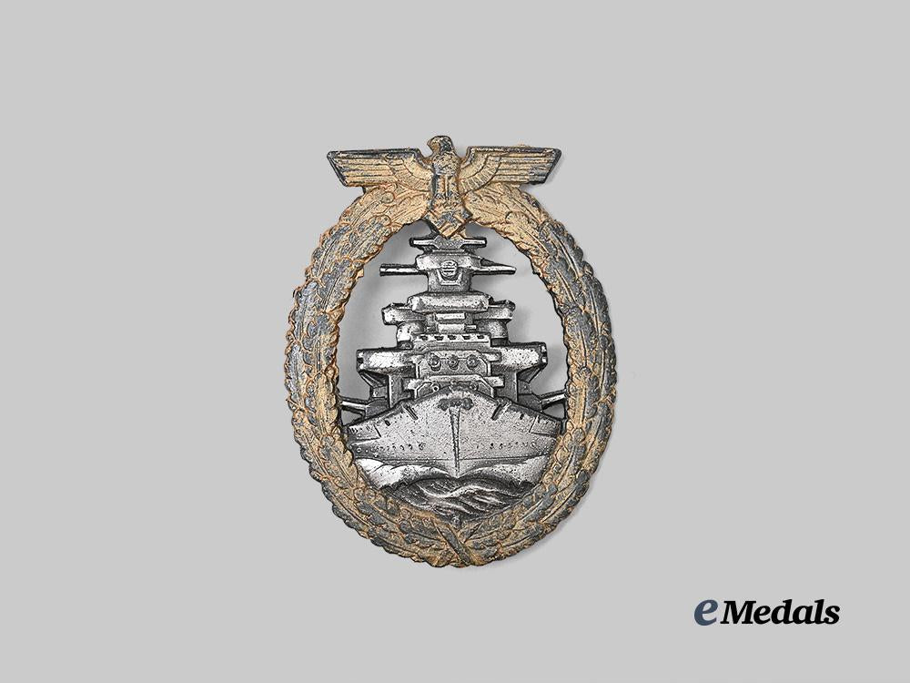 germany,_kriegsmarine._a_high_seas_fleet_badge,_late-_war_zink_variant,_by_schwerin_e_medals__g63245_2