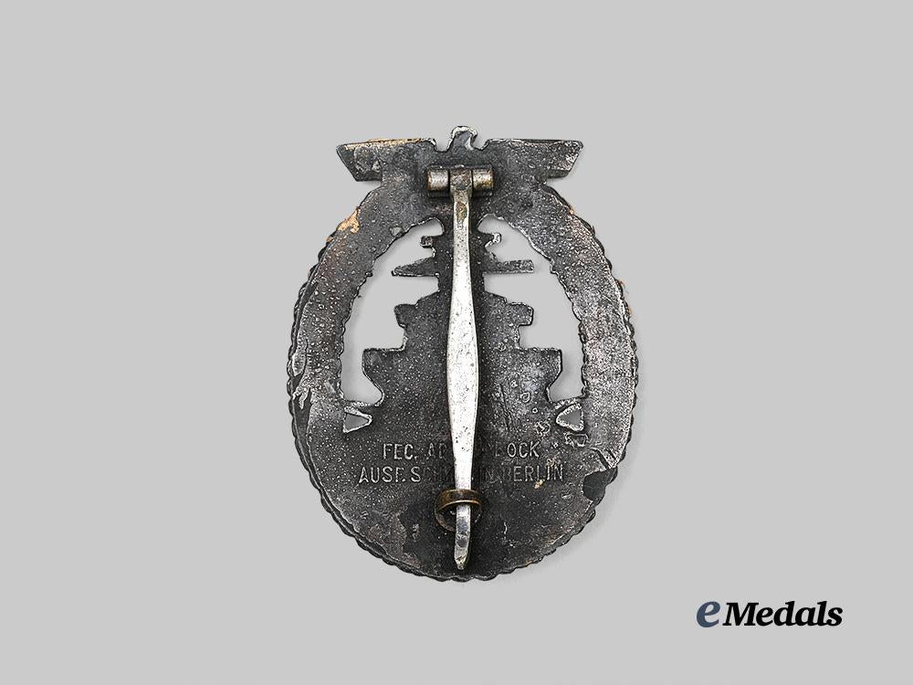 germany,_kriegsmarine._a_high_seas_fleet_badge,_late-_war_zink_variant,_by_schwerin_e_medals__g63245_3