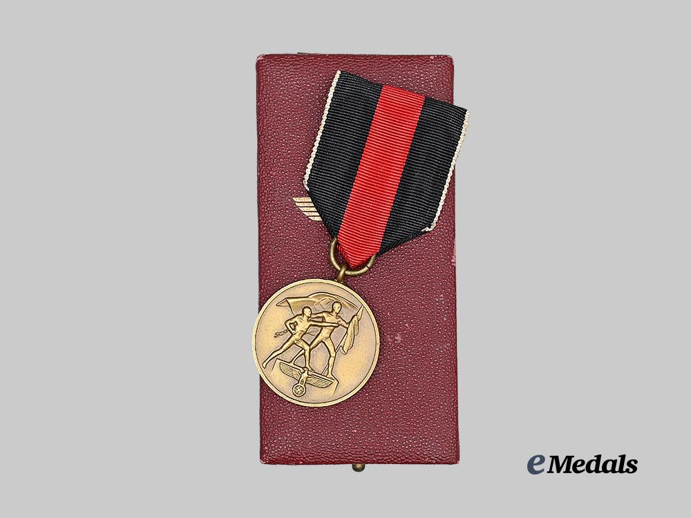germany,_third_reich._a_sudetenland_medal,_with_case_e_medals__g63254_4