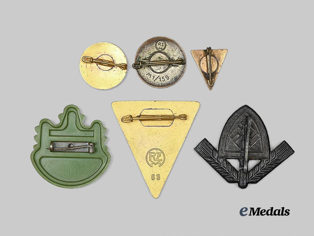 germany,_third_reich._a_mixed_lot_of_membership_and_commemorative_badges_e_medals__g63256_3