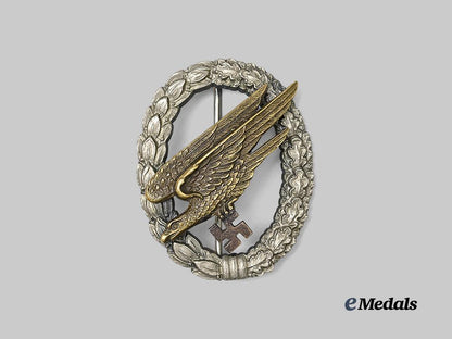 germany,_luftwaffe._a_fallschirmjäger_badge,_type_a,_refurbished_example_by_imme&_sohn_e_medals__g63257_2
