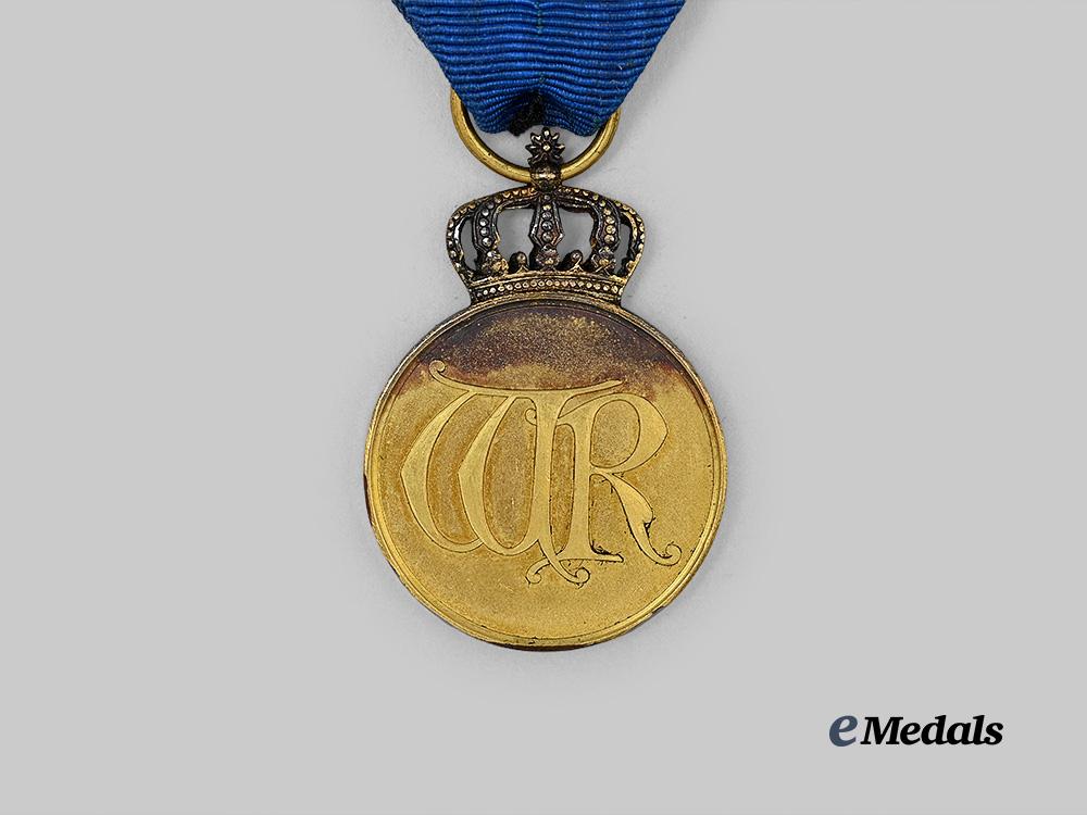 prussia,_kingdom._a_medal_of_the_order_of_the_crown,_with_case_e_medals__g63267_8