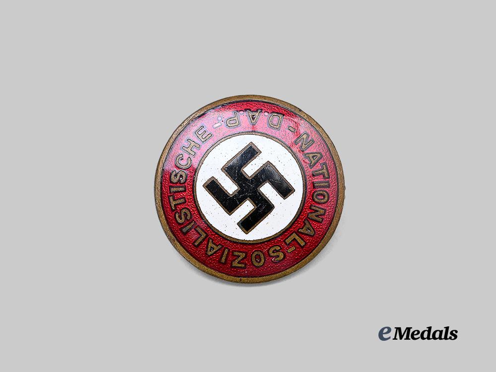 germany,_n_s_d_a_p._a_rare_membership_badge,_by_rudolf_schanes_e_medals__g63277_2