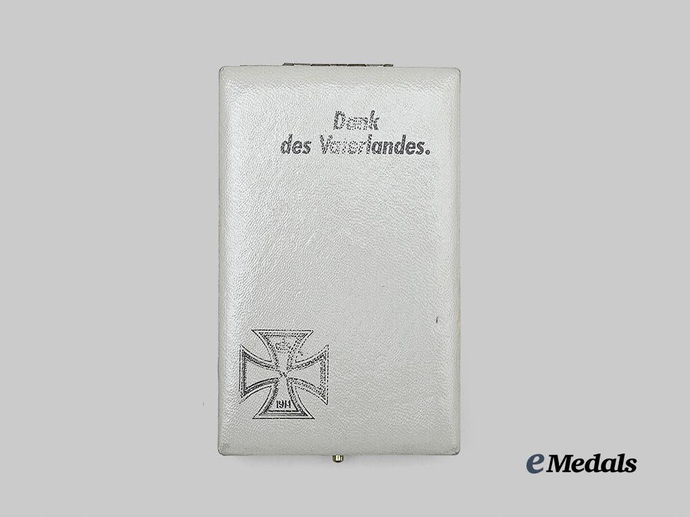 germany,_imperial._a1914_iron_cross_i_i_class,_with_luxury_case_e_medals__g63278_2