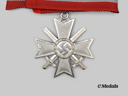 germany,_federal_republic._a_knight’s_cross_of_the_war_merit_cross,_exhibition_example,_c.1960_e_medals__g63280_5