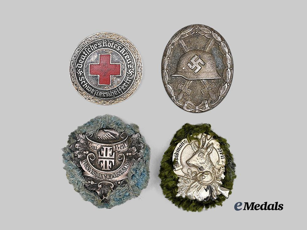 germany,_third_reich._a_mixed_lot_of_badges_e_medals__g63291_2