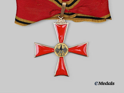 germany,_federal_republic._an_order_of_merit,_grand_cross_and_star_set,_by_steinhauer&_lück_e_medals__g63320_5