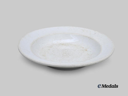 germany,_d_a_f._a_pair_of_mess_hall_serving_bowls_e_medals__g63324_9
