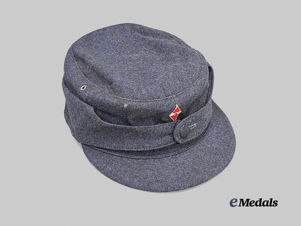 germany,_h_j._a_flak_assistant’s_m43_field_cap_e_medals__g63327_3