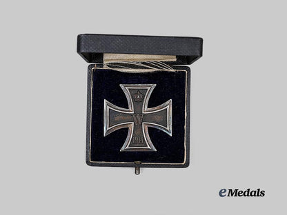 germany,_imperial._a1914_iron_cross_i_class,_with_case,_by_johann_wagner&_sohn_e_medals__g63332_3