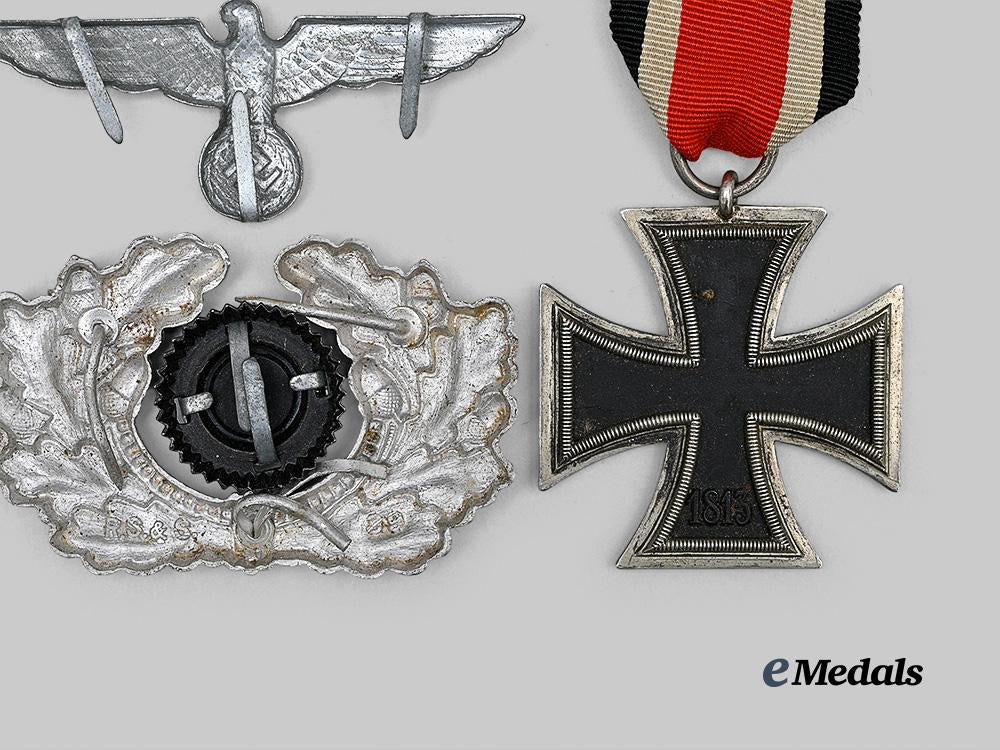 germany,_heer._a1939_iron_cross_i_i_class,_with_visor_cap_insignia_e_medals__g63336_6