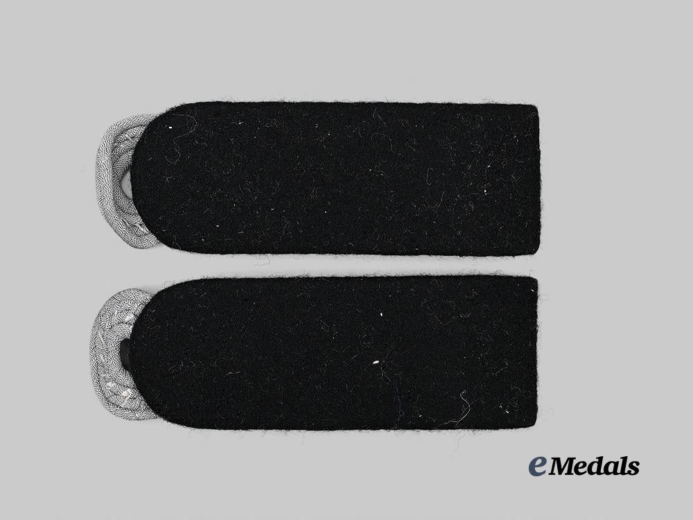 germany,_heer._a_set_of_combat_engineer_shoulder_boards_for_a_major_e_medals__g63343_3