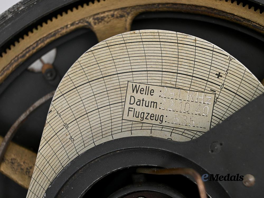 germany,_luftwaffe._a_radio_direction_finder,_by_patin_of_berlin,_c.1940_e_medals__g63351_10