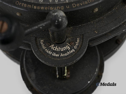 germany,_luftwaffe._a_radio_direction_finder,_by_patin_of_berlin,_c.1940_e_medals__g63351_6