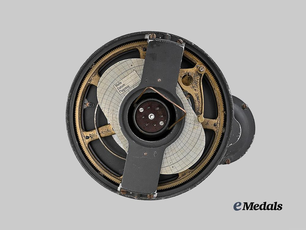 germany,_luftwaffe._a_radio_direction_finder,_by_patin_of_berlin,_c.1940_e_medals__g63351_8