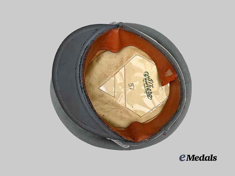 germany,_heer._an_infantry_officer’s_visor_cap,_by_albert_kempf_e_medals__g63352_9