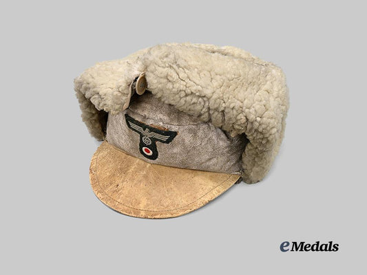 germany,_heer._a_winter_field_cap_for_enlisted_ranks_e_medals__g63358_4