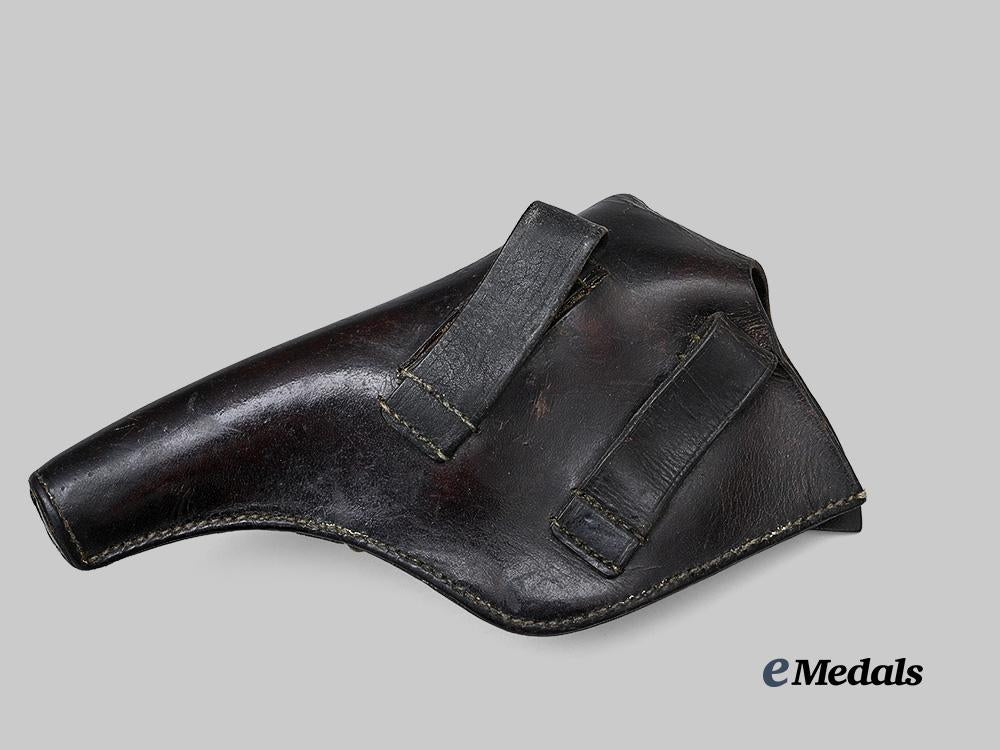 germany,_imperial._an_m91_revolver_holster_e_medals__g63359_3