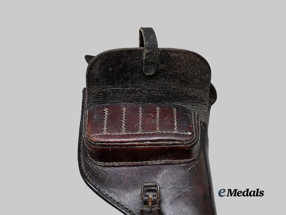 germany,_imperial._an_m91_revolver_holster_e_medals__g63359_4