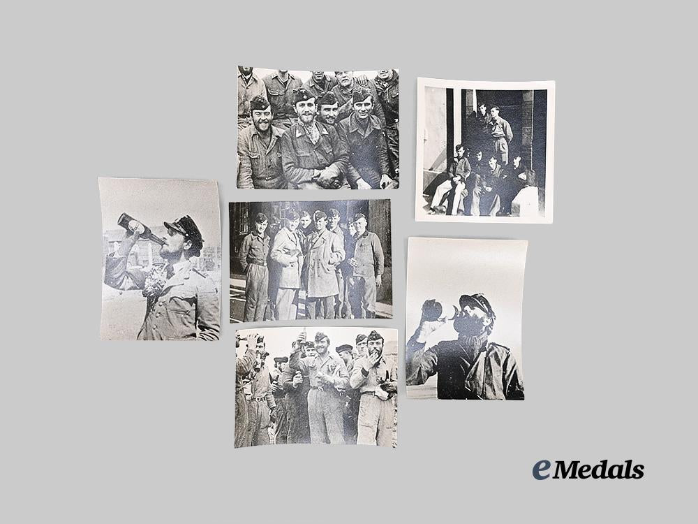 germany,_kriegsmarine._a_lot_of_reproduced_wartime_photos_from_a_veteran_in_bogotá_e_medals__g63367_3