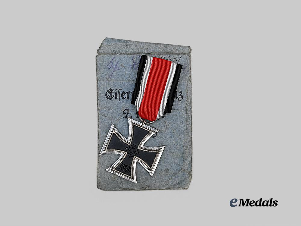germany,_luftwaffe._an1939_iron_cross_i_i_class,_with8_may1945_document,_to_stabsgefreiter_fritz_demtröder_e_medals__g63369_4