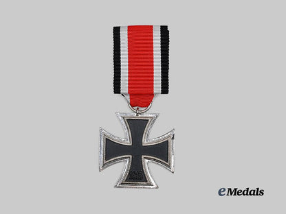 germany,_luftwaffe._an1939_iron_cross_i_i_class,_with8_may1945_document,_to_stabsgefreiter_fritz_demtröder_e_medals__g63369_7