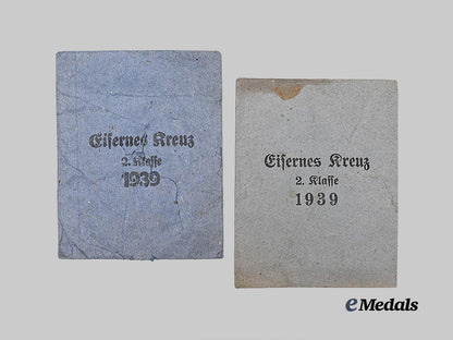 germany,_wehrmacht._a_pair_of_issue_packages_for_the1939_iron_cross_i_i_class_e_medals__g63371_3