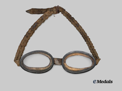 germany,_imperial._a_pair_of_gas_protection_goggles_e_medals__g63377_2