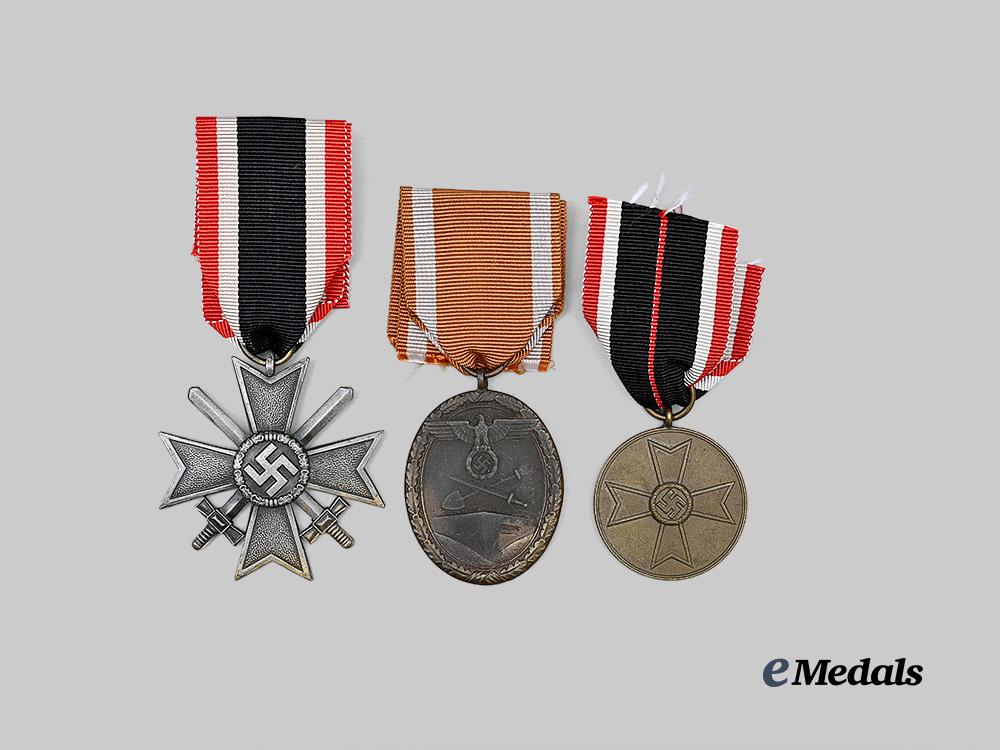 germany,_third_reich._a_mixed_lot_of_awards_with_issue_packages_e_medals__g63378_4