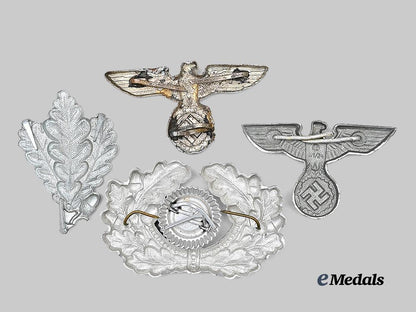 germany,_third_reich._a_mixed_lot_of_cap_insignia_for_military_and_government_personnel_e_medals__g63383_3