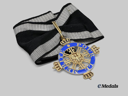 prussia,_kingdom._a_rare_pour_le_mérite_for_science_and_art_in_gold,_c.1865_e_medals__g63401_12
