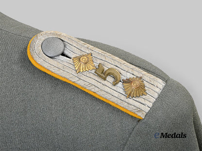 germany,_heer._a_service_tunic_for_a_decorated_hauptmann_of_kavallerie-_regiment5_e_medals__g63402_11