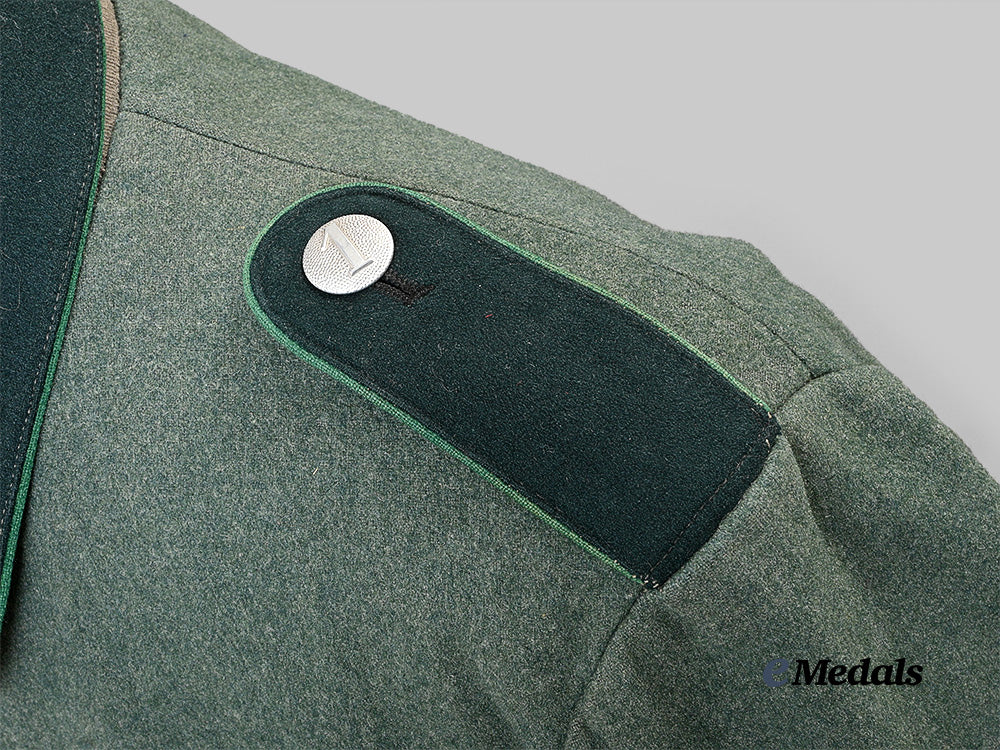 germany,_heer._a_parade_tunic_for_a_gebirgsjäger_obergefreiter,_by_schmidt&_zoeltsch_e_medals__g63403_12