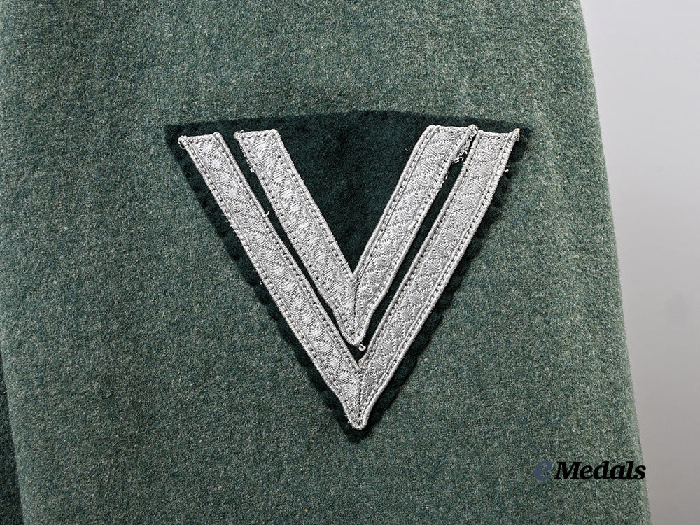 germany,_heer._a_parade_tunic_for_a_gebirgsjäger_obergefreiter,_by_schmidt&_zoeltsch_e_medals__g63403_13