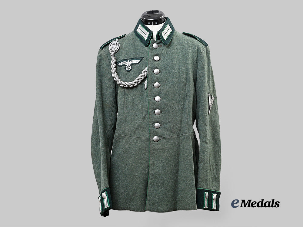 germany,_heer._a_parade_tunic_for_a_gebirgsjäger_obergefreiter,_by_schmidt&_zoeltsch_e_medals__g63403_2