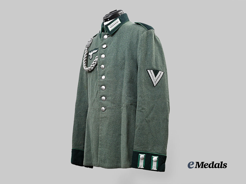 germany,_heer._a_parade_tunic_for_a_gebirgsjäger_obergefreiter,_by_schmidt&_zoeltsch_e_medals__g63403_4