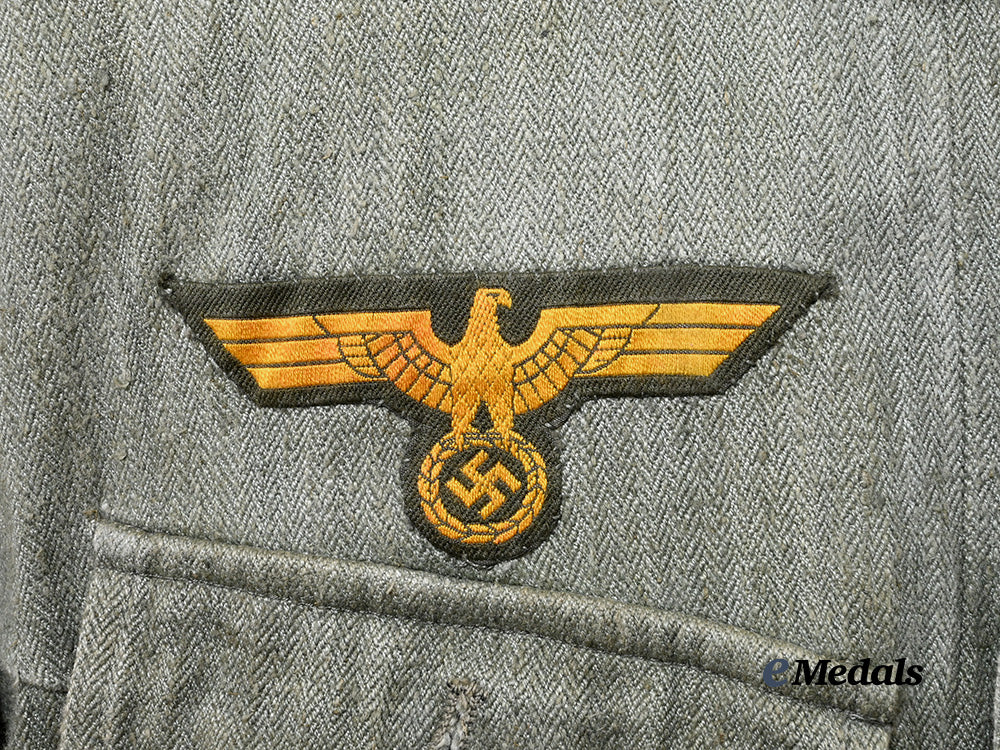 germany,_kriegsmarine._a_drill-_style_service_blouse_for_ship_cadre_battalion_personnel_on_english_channel_duty_e_medals__g63404_8