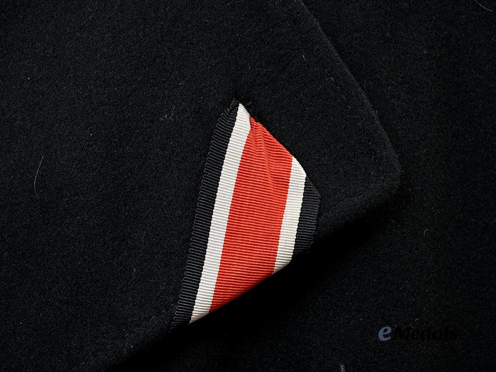 germany,_heer._a_rare_panzer-_grenadier-_division_feldherrnhalle_black_wrap_for_a_feldwebel,_by_d_e_k_a_w_e_e_medals__g63406_14