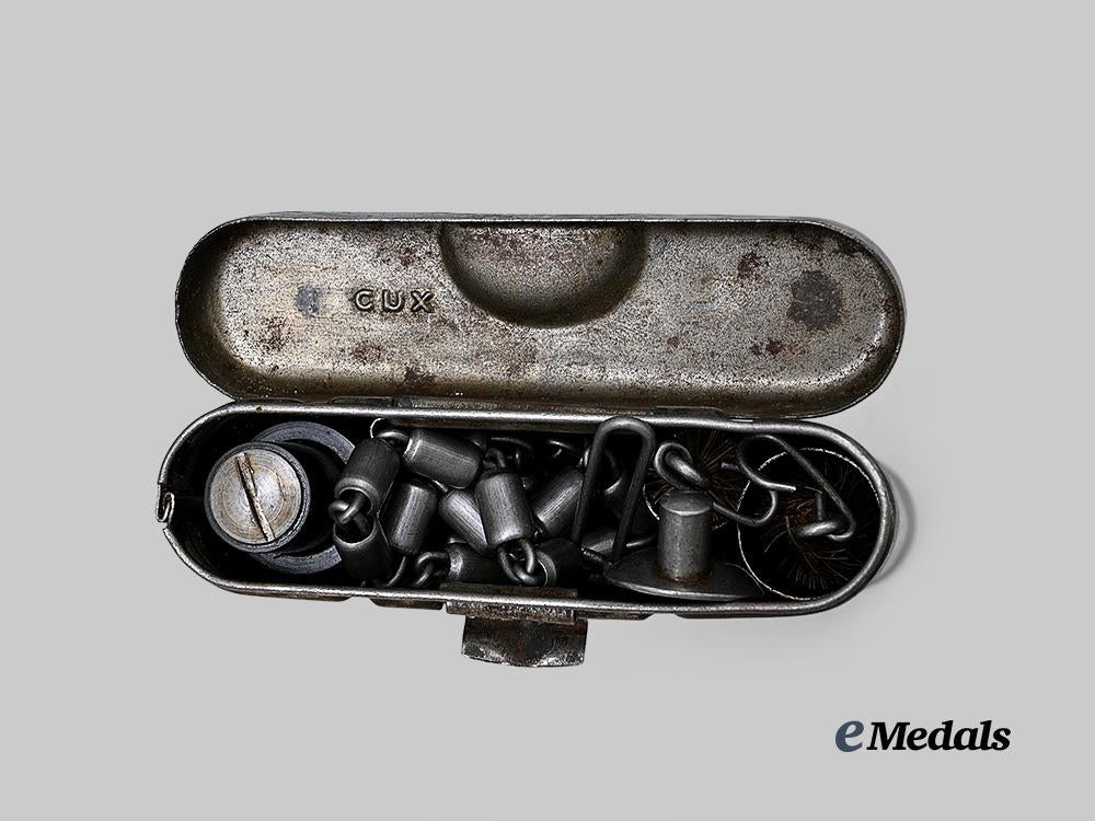 germany,_wehrmacht._a_k98_rifle_cleaning_kit,_by_gustav_appel_maschinenfabrik_e_medals__g63419_5