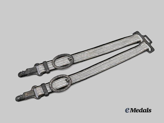 germany,_heer._an_officer’s_dagger_hanger_e_medals__g63421_2